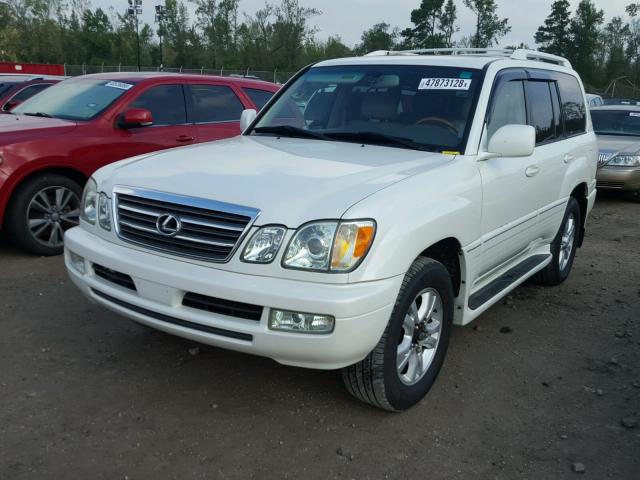 JTJHT00W753554816 - 2005 LEXUS LX 470 WHITE photo 2