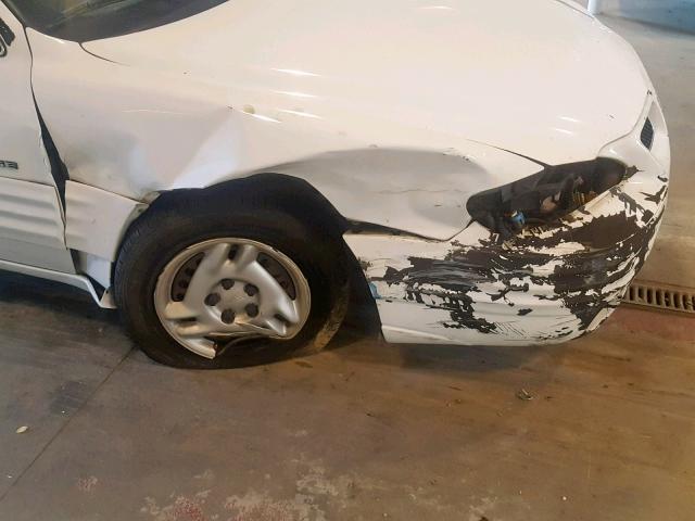 1G2NF52T41M597919 - 2001 PONTIAC GRAND AM S WHITE photo 9