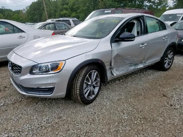 YV4612UM9G2001353 - 2016 VOLVO S60 CROSS GRAY photo 2