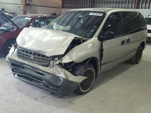 2C4FJ25B4YR858246 - 2000 CHRYSLER VOYAGER TAN photo 2