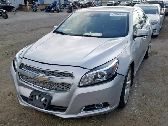 1G11J5SX4DF270000 - 2013 CHEVROLET MALIBU LTZ ვერცხლისფერი ფოტო 2