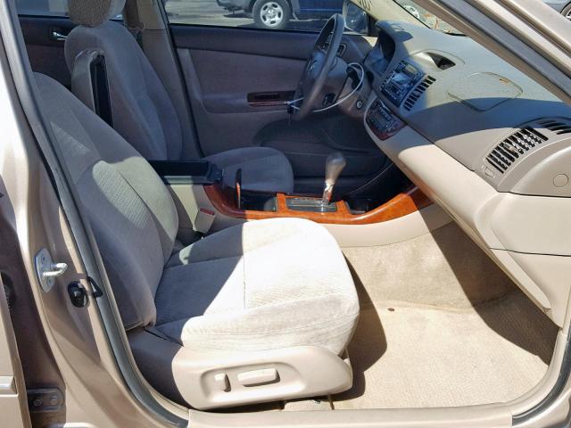 4T1BE32K83U150859 - 2003 TOYOTA CAMRY LE TAN photo 5