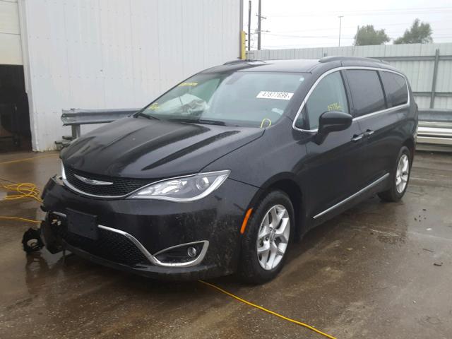 2C4RC1BG1HR565275 - 2017 CHRYSLER PACIFICA T BLACK photo 2