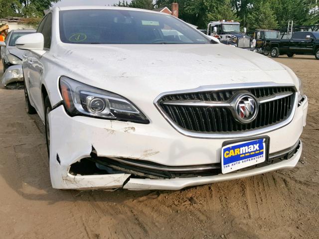 1G4ZP5SS4HU172157 - 2017 BUICK LACROSSE E WHITE photo 9