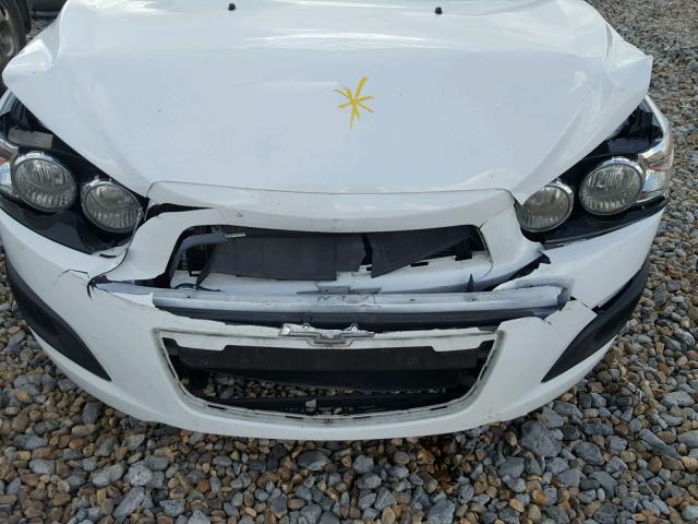 1G1JA6SH0E4226197 - 2014 CHEVROLET SONIC LS WHITE photo 9