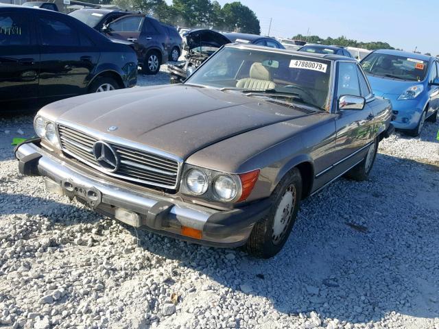 WDBBA48D8KA096962 - 1989 MERCEDES-BENZ 560 SL GOLD photo 2