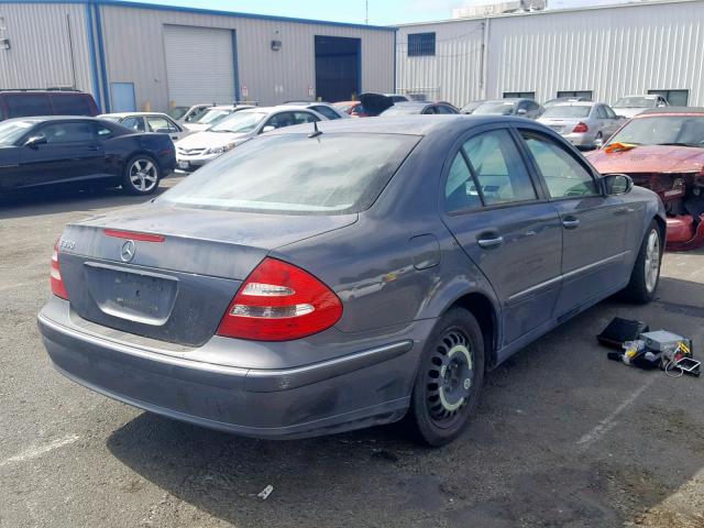 WDBUF56J56A825921 - 2006 MERCEDES-BENZ E 350 BLUE photo 4