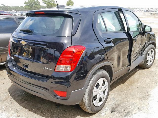 3GNCJKSB0HL145551 - 2017 CHEVROLET TRAX LS BLACK photo 4