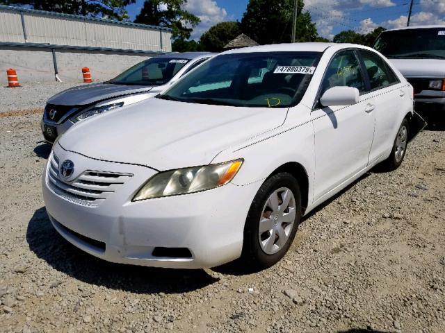 4T1BE46KX7U695192 - 2007 TOYOTA CAMRY NEW WHITE photo 2