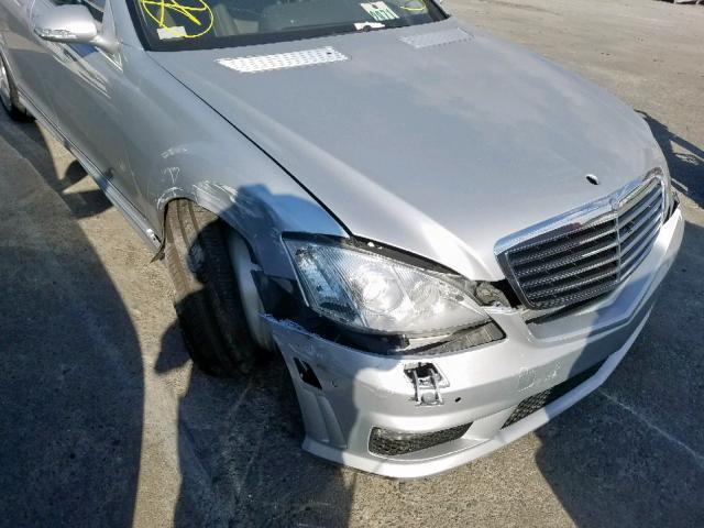 WDDNG71X27A135786 - 2007 MERCEDES-BENZ S 550 SILVER photo 9