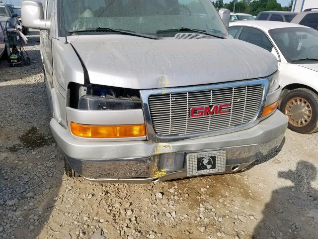 1GDFG15T551207561 - 2005 GMC SAVANA RV GOLD photo 9