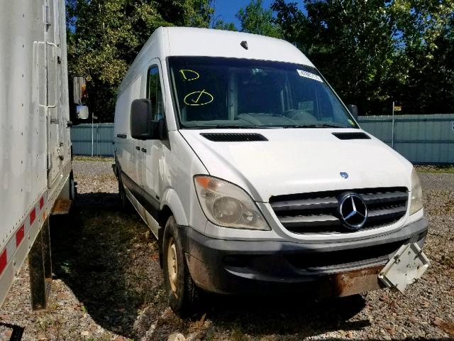 WD3PE8CB4B5578016 - 2011 MERCEDES-BENZ SPRINTER 2 WHITE photo 1