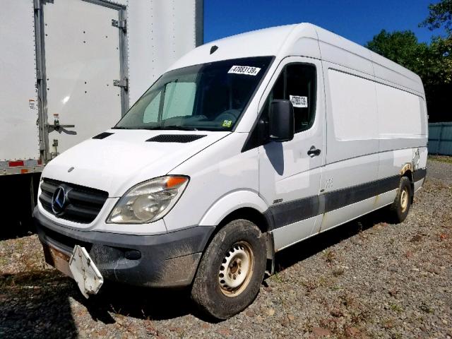 WD3PE8CB4B5578016 - 2011 MERCEDES-BENZ SPRINTER 2 WHITE photo 2