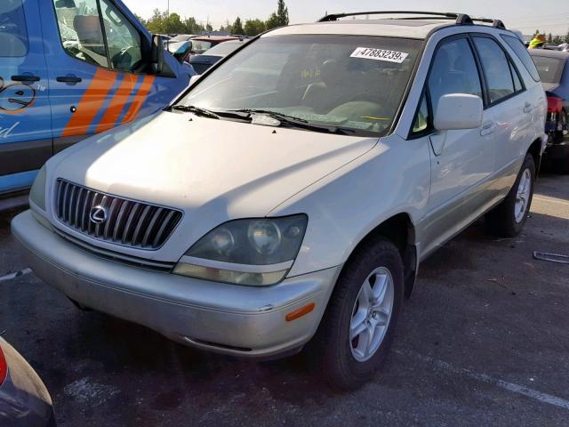 JT6HF10U1Y0136392 - 2000 LEXUS RX 300 WHITE photo 2