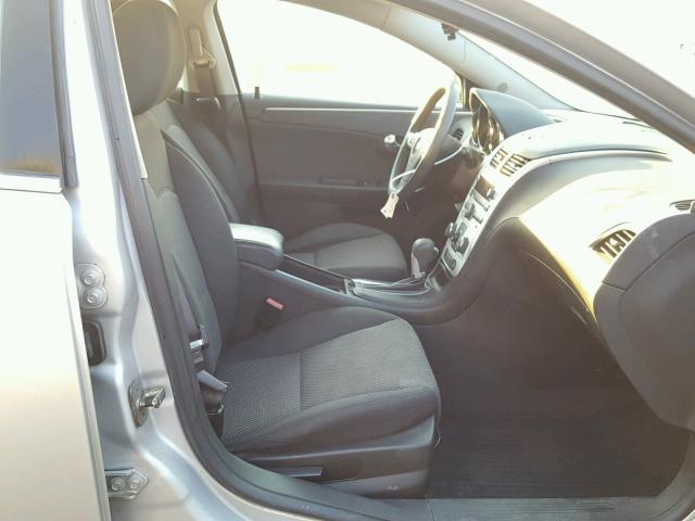 1G1ZC5E15BF155665 - 2011 CHEVROLET MALIBU 1LT 银色 照片 5