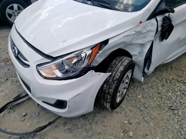 KMHCT5AE6HU313369 - 2017 HYUNDAI ACCENT SE WHITE photo 9