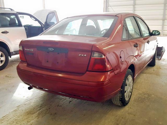 1FAFP34N35W199357 - 2005 FORD FOCUS ZX4 MAROON photo 4