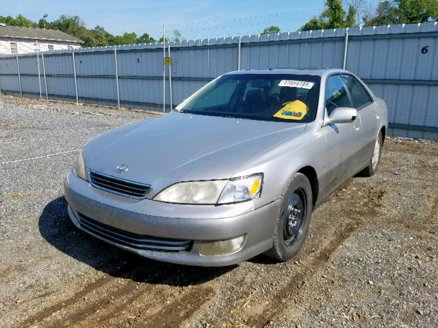 JT8BF28G9Y0259438 - 2000 LEXUS ES 300 SILVER photo 2