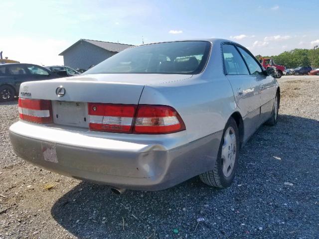 JT8BF28G9Y0259438 - 2000 LEXUS ES 300 SILVER photo 4