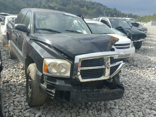 1D7HW28K05S128128 - 2005 DODGE DAKOTA QUA BLACK photo 1