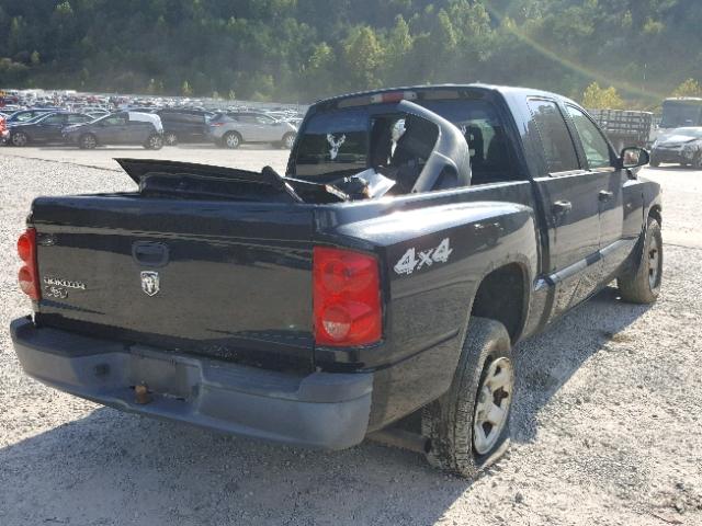 1D7HW28K05S128128 - 2005 DODGE DAKOTA QUA BLACK photo 4