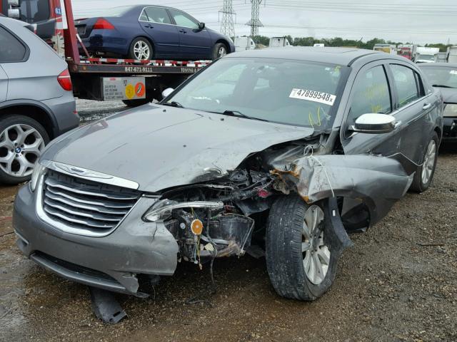 1C3CCBCG8DN575484 - 2013 CHRYSLER 200 LIMITE GRAY photo 2