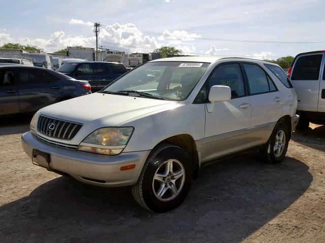 JTJGF10UX20130681 - 2002 LEXUS RX 300 WHITE photo 2