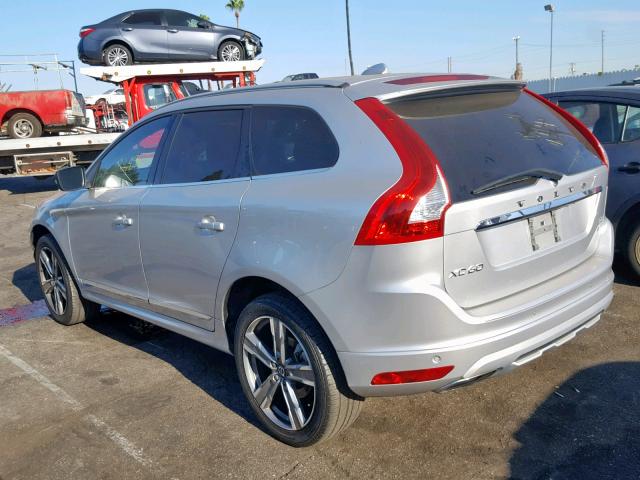 YV440MRR7H2190824 - 2017 VOLVO XC60 T5 SILVER photo 3