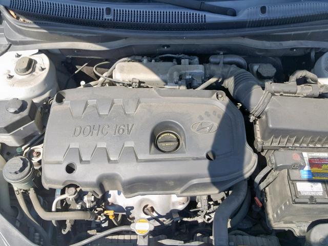 KMHCM36C98U093816 - 2008 HYUNDAI ACCENT GS SILVER photo 7