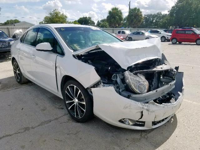 1G4PR5SK7H4118482 - 2017 BUICK VERANO SPO WHITE photo 1