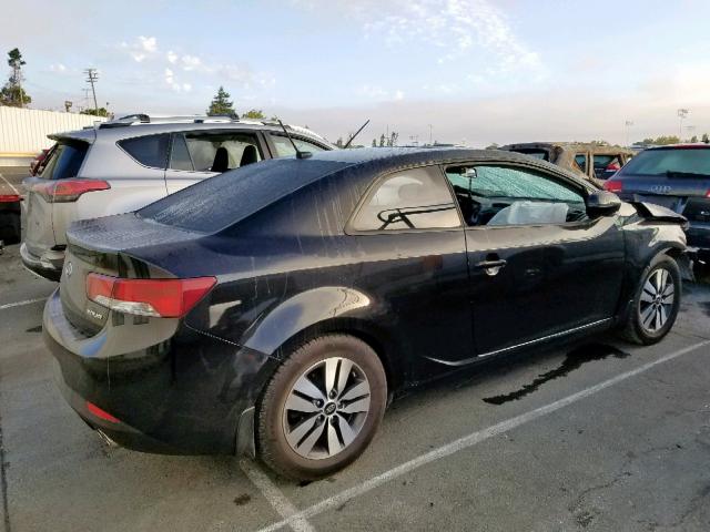 KNAFU6A27D5668076 - 2013 KIA FORTE EX BLACK photo 4