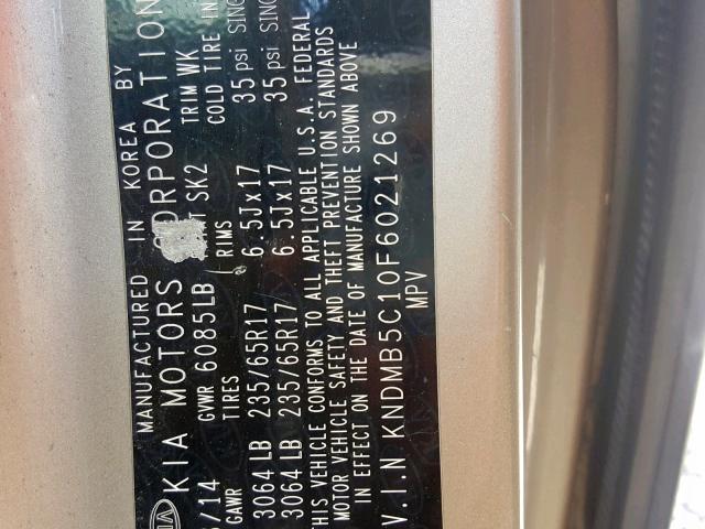 KNDMB5C10F6021269 - 2015 KIA SEDONA LX GOLD photo 10