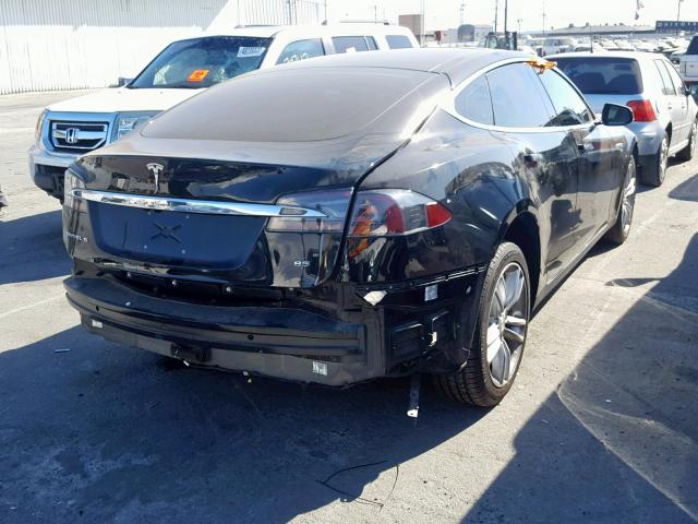 5YJSA1E14FF116177 - 2015 TESLA MODEL S أسود صورة 4