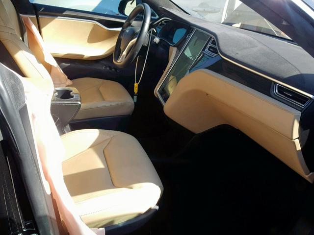 5YJSA1E14FF116177 - 2015 TESLA MODEL S أسود صورة 5