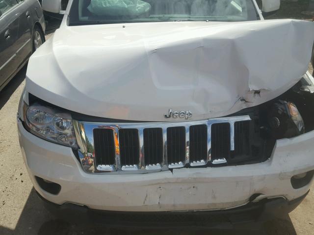 1J4RR4GG1BC529024 - 2011 JEEP GRAND CHER WHITE photo 7