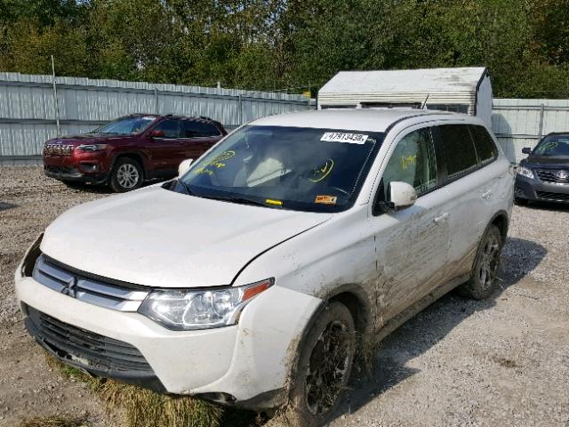 JA4AZ3A32FZ008068 - 2015 MITSUBISHI OUTLANDER WHITE photo 2