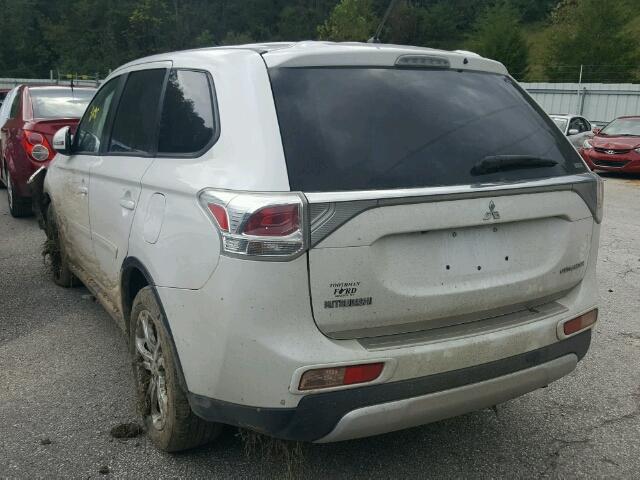 JA4AZ3A32FZ008068 - 2015 MITSUBISHI OUTLANDER WHITE photo 3