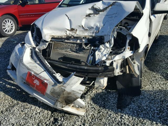 KL1TD5DE8AB113261 - 2010 CHEVROLET AVEO LS WHITE photo 9