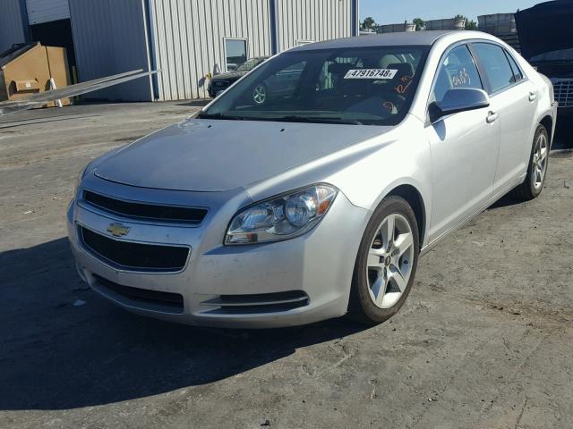 1G1ZC5E03AF233849 - 2010 CHEVROLET MALIBU 1LT ვერცხლისფერი ფოტო 2
