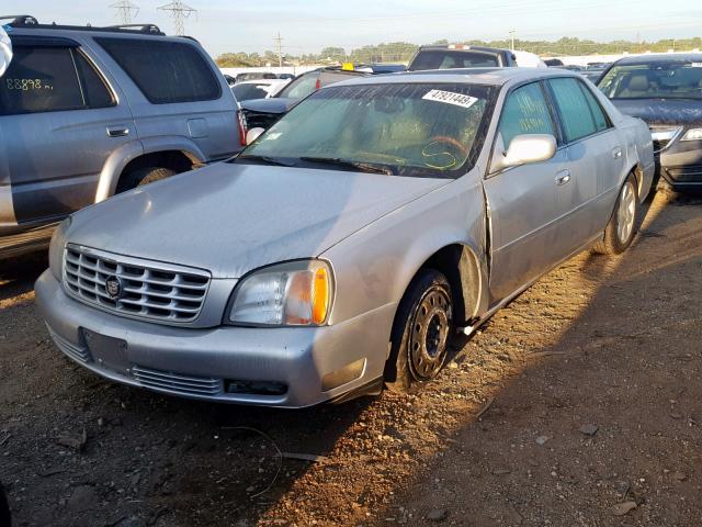 1G6KF5495YU221128 - 2000 CADILLAC DEVILLE DT SILVER photo 2