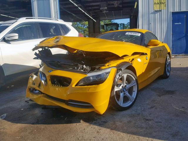 WBALM5C56BE380051 - 2011 BMW Z4 SDRIVE3 YELLOW photo 2