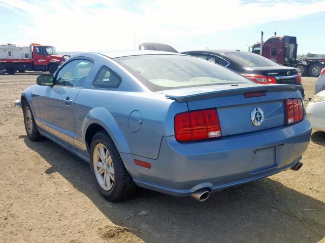 1ZVFT80N575301370 - 2007 FORD MUSTANG BLUE photo 3