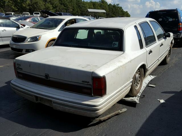 1LNLM83W6RY658268 - 1994 LINCOLN TOWN CAR C WHITE photo 4