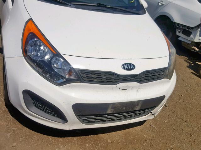 KNADM5A31E6360441 - 2014 KIA RIO LX WHITE photo 9