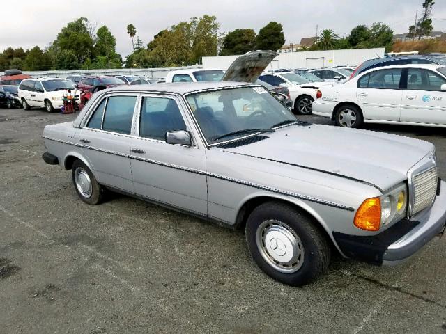 WDBAB23AXCB309576 - 1982 MERCEDES-BENZ 240 D GRAY photo 1