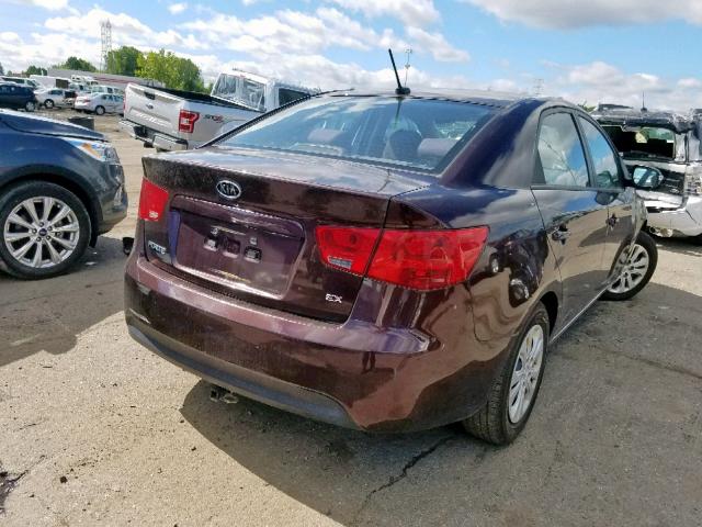 KNAFU4A28A5808393 - 2010 KIA FORTE EX BURGUNDY photo 4