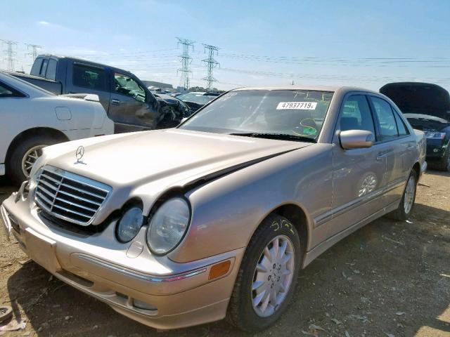 WDBJF82JX2X066250 - 2002 MERCEDES-BENZ E 320 4MAT TAN photo 2