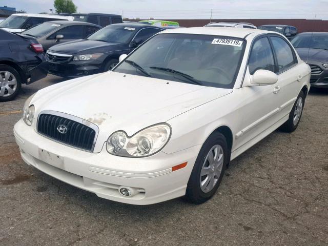 KMHWF25SX5A163928 - 2005 HYUNDAI SONATA GL WHITE photo 2