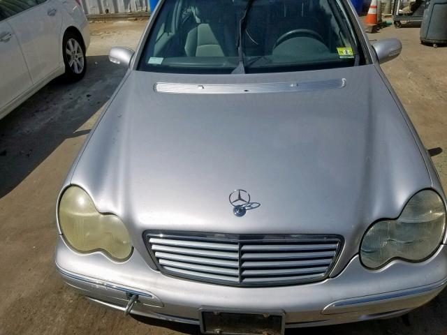 WDBRF64J52F237061 - 2002 MERCEDES-BENZ C 320 SILVER photo 7