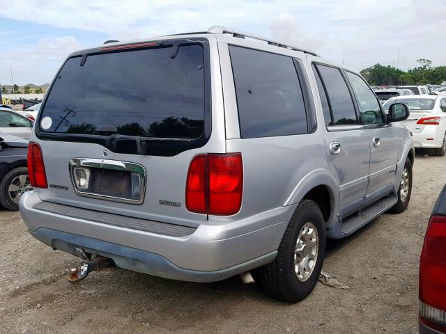 5LMRU27L6XLJ03707 - 1999 LINCOLN NAVIGATOR SILVER photo 4